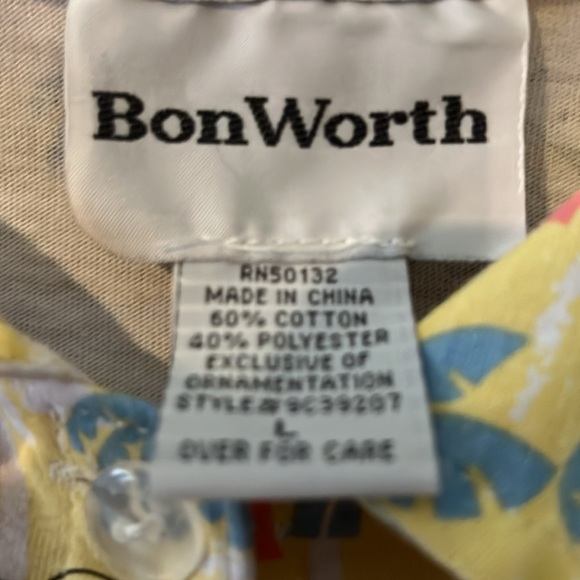 Bon Worth Button down blouse with palm trees , size large - Picture 3 of 3